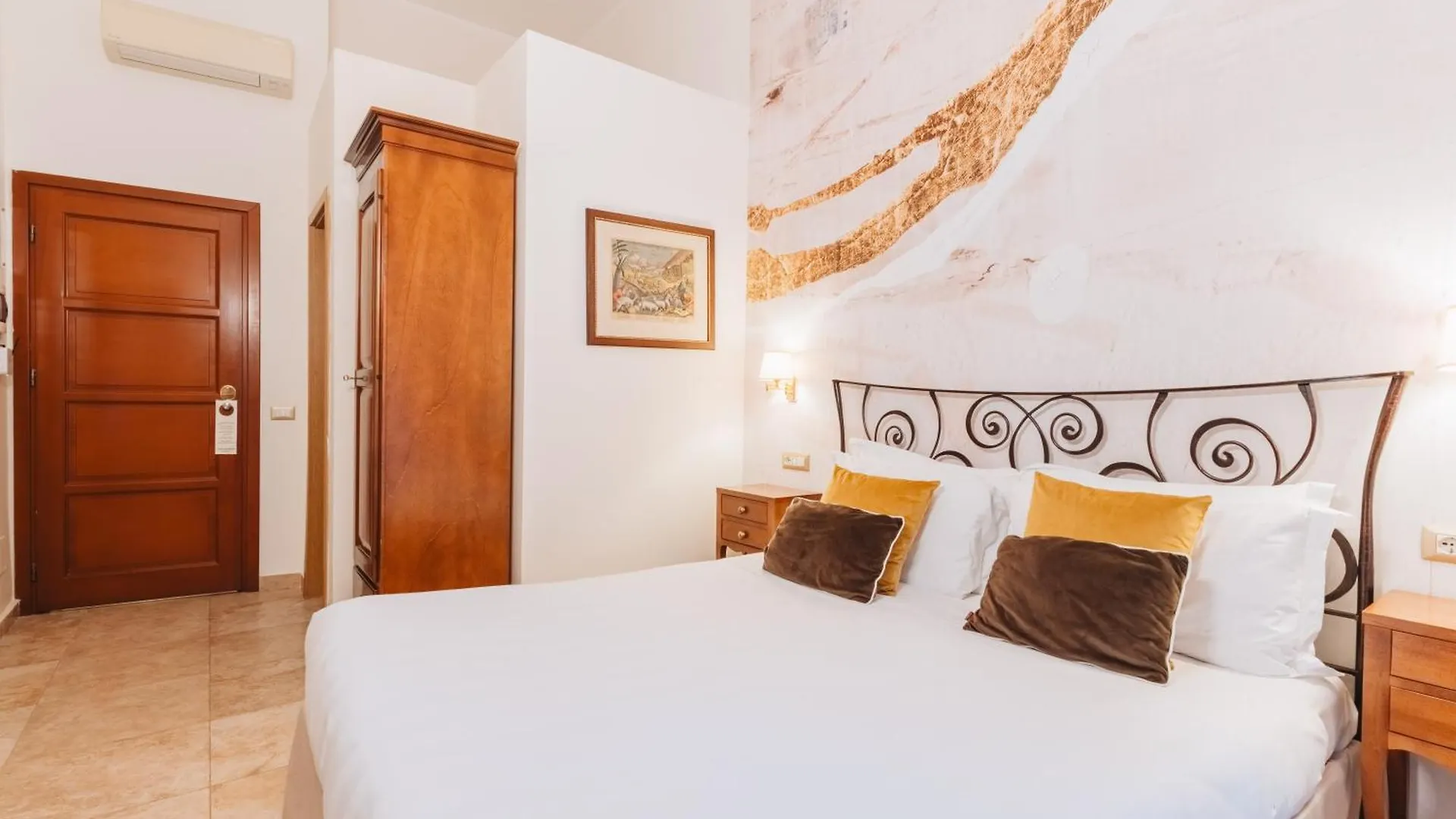 Hotel Le Clarisse al Pantheon Roma 3*,