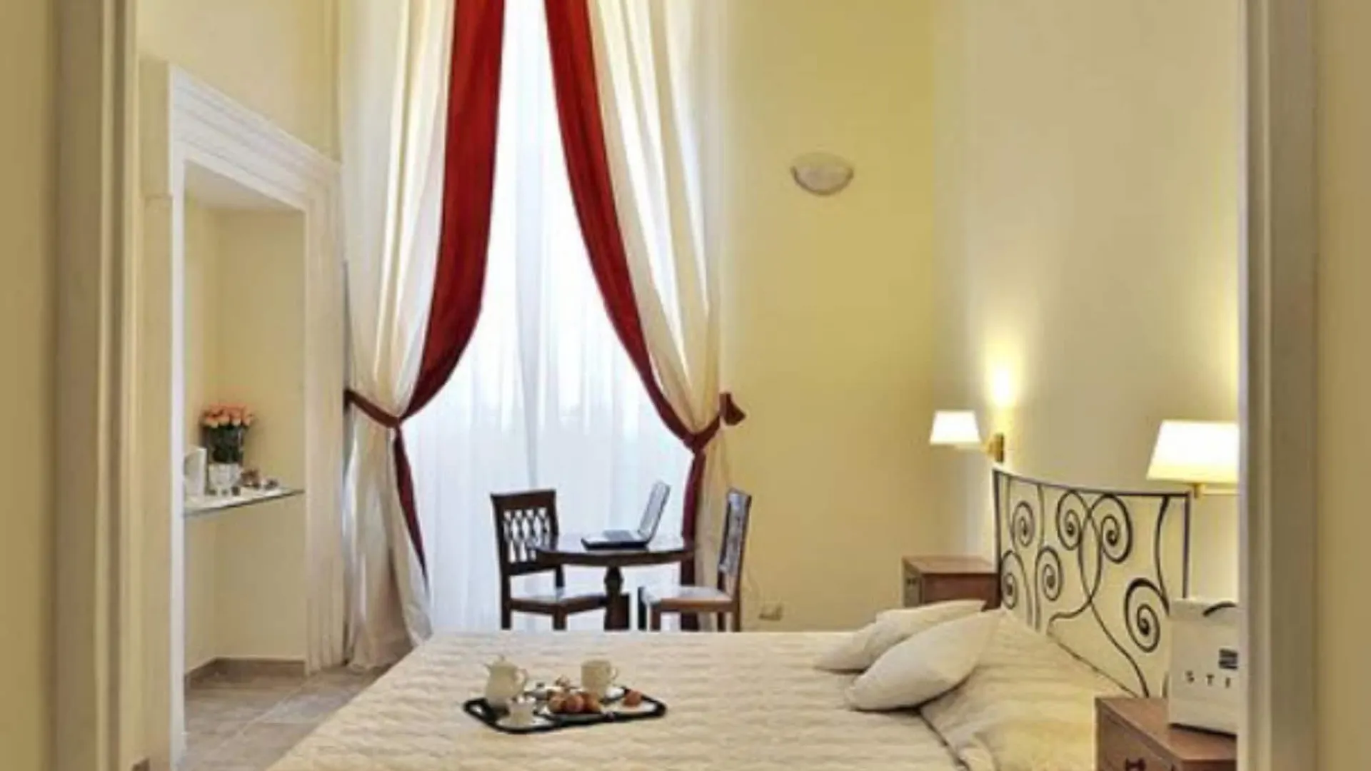 Le Clarisse Pantheon Hotel Rome