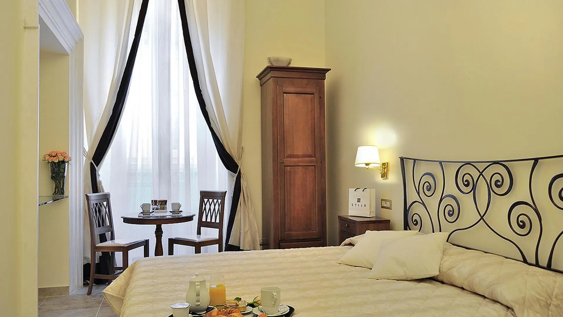 Le Clarisse Pantheon Hotel Rome Italy