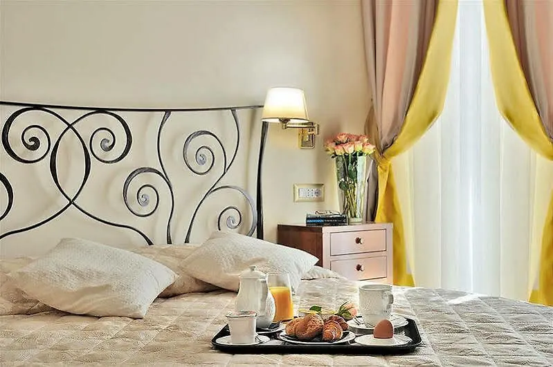 Le Clarisse Pantheon Hotel Rome Italy